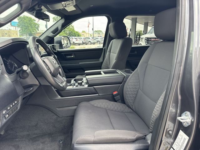 Toyota Tundra 4WD Vehicle Full-screen Gallery Image 22