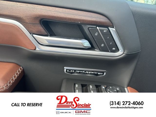 GMC Sierra 1500 Vehicle Full-screen Gallery Image 13