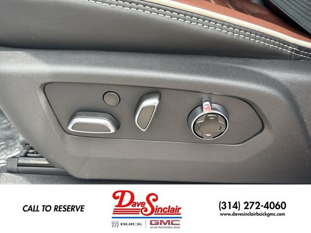 GMC Sierra 1500 Vehicle Full-screen Gallery Image 12
