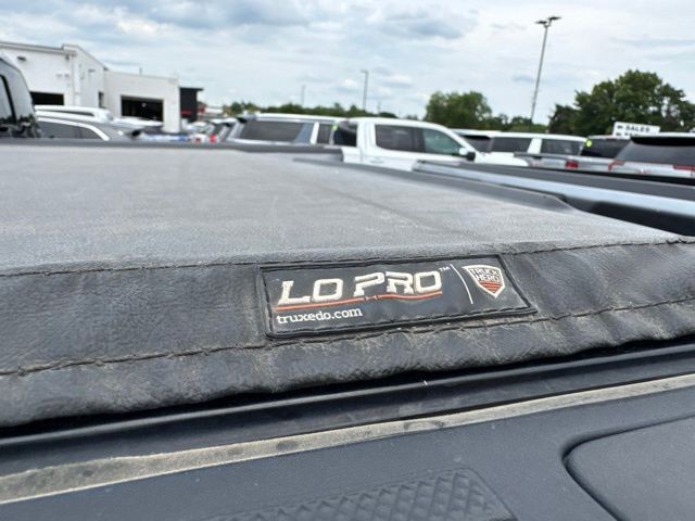 Ford F-150 Vehicle Full-screen Gallery Image 05