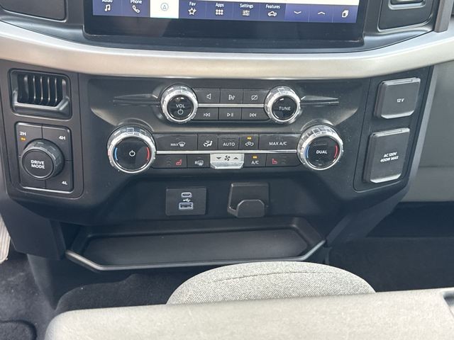 Ford F-150 Vehicle Full-screen Gallery Image 22