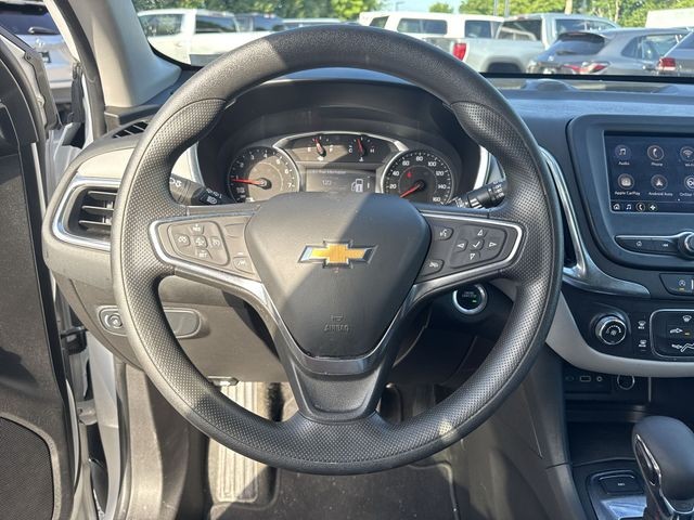 Chevrolet Equinox Vehicle Full-screen Gallery Image 11