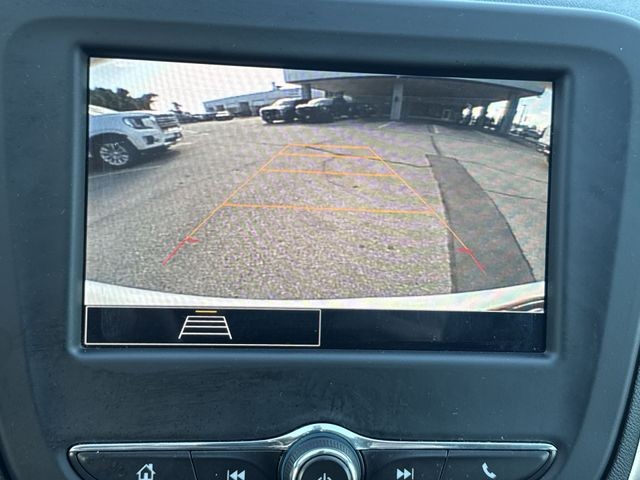 Chevrolet Equinox Vehicle Full-screen Gallery Image 14