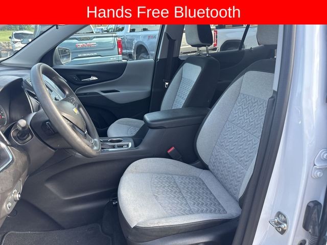 Chevrolet Equinox Vehicle Full-screen Gallery Image 18