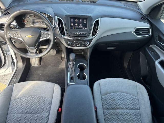 Chevrolet Equinox Vehicle Full-screen Gallery Image 19