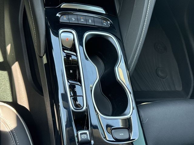 Buick Envision Vehicle Full-screen Gallery Image 16