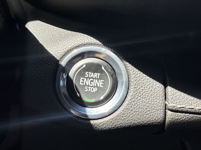 Buick Envision Vehicle Full-screen Gallery Image 17