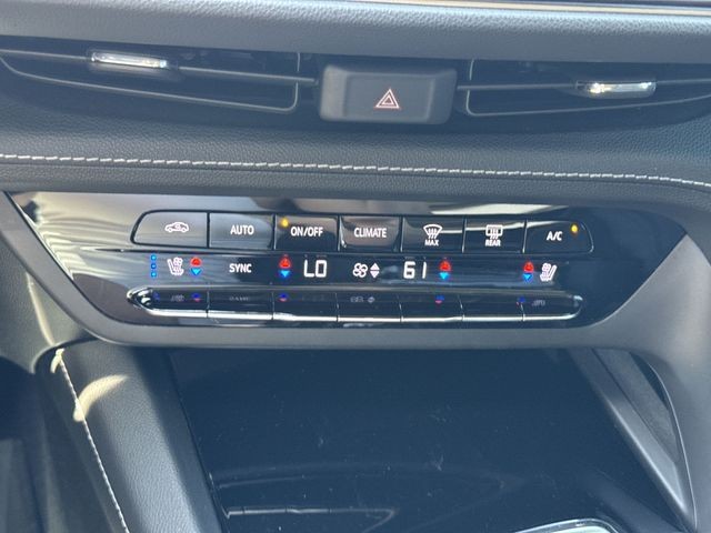 Buick Envision Vehicle Full-screen Gallery Image 18