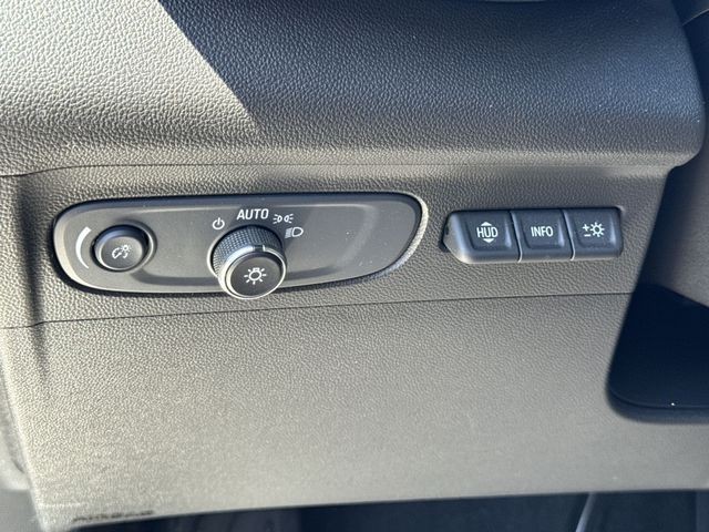 Buick Envision Vehicle Full-screen Gallery Image 36