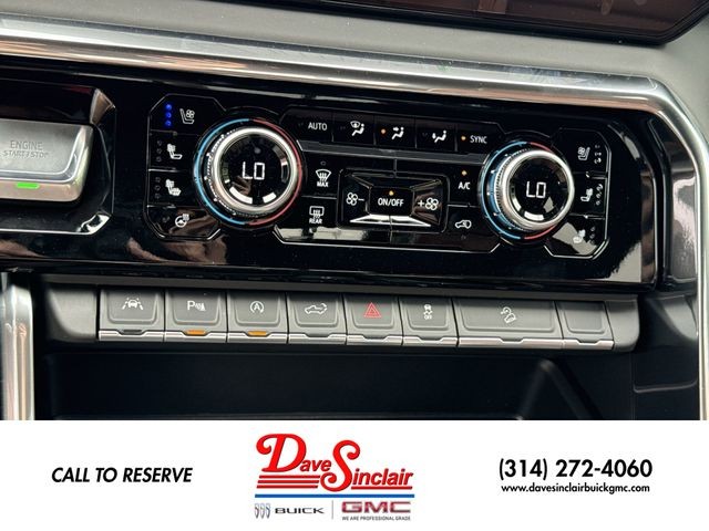 GMC Sierra 1500 Vehicle Full-screen Gallery Image 19