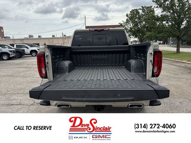 GMC Sierra 1500 Vehicle Full-screen Gallery Image 24