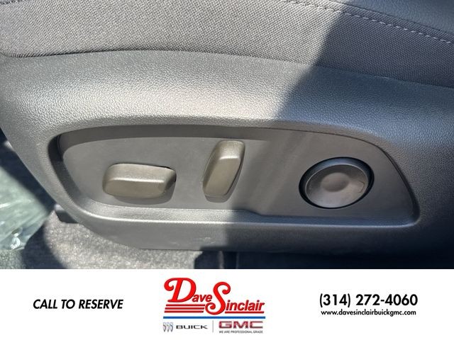 GMC Terrain Vehicle Full-screen Gallery Image 12