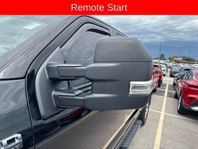 Ford F-150 Vehicle Full-screen Gallery Image 03