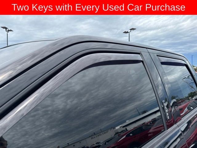 Ford F-150 Vehicle Full-screen Gallery Image 05