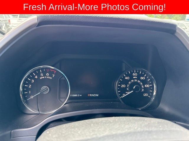 Ford F-150 Vehicle Full-screen Gallery Image 19