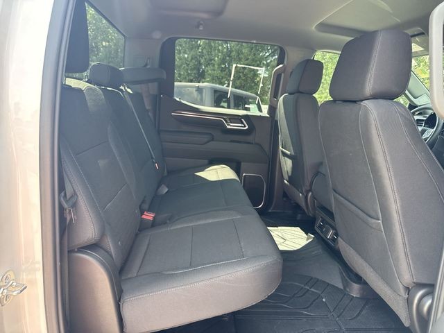 Chevrolet Silverado 1500 Vehicle Full-screen Gallery Image 28