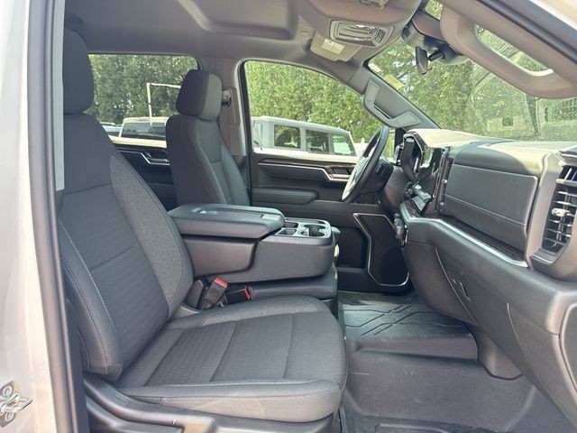 Chevrolet Silverado 1500 Vehicle Full-screen Gallery Image 29