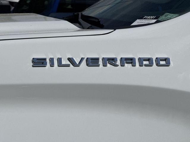 Chevrolet Silverado 1500 Vehicle Full-screen Gallery Image 33