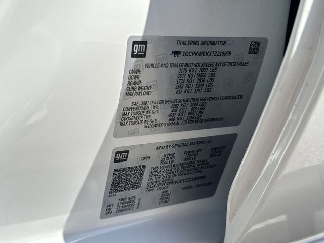 Chevrolet Silverado 1500 Vehicle Full-screen Gallery Image 35