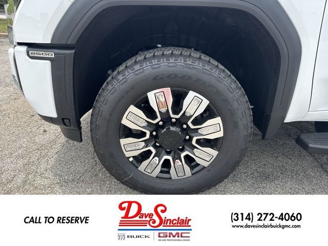 GMC Sierra 2500HD Vehicle Full-screen Gallery Image 10