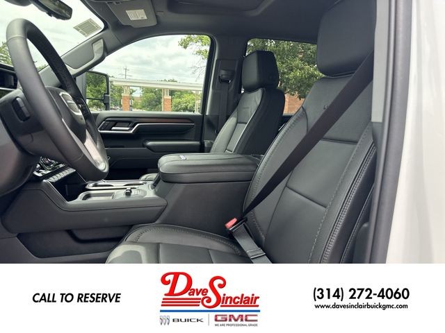 GMC Sierra 2500HD Vehicle Full-screen Gallery Image 11