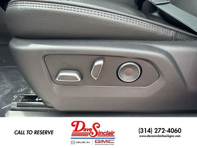 GMC Sierra 2500HD Vehicle Full-screen Gallery Image 12