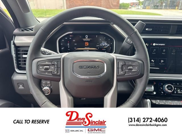 GMC Sierra 2500HD Vehicle Full-screen Gallery Image 14