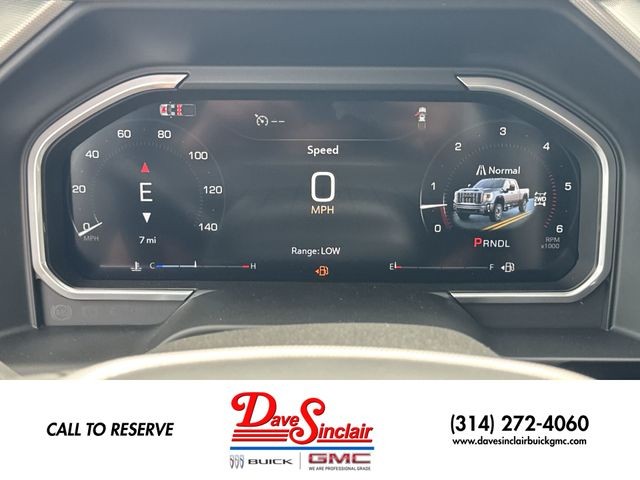 GMC Sierra 2500HD Vehicle Full-screen Gallery Image 15