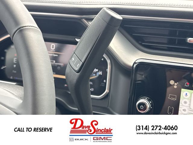 GMC Sierra 2500HD Vehicle Full-screen Gallery Image 20