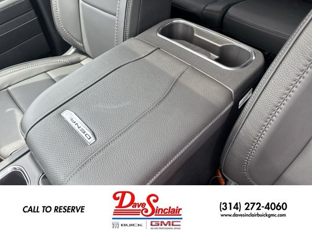 GMC Sierra 2500HD Vehicle Full-screen Gallery Image 21