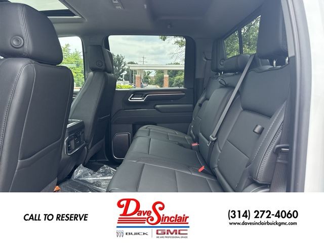 GMC Sierra 2500HD Vehicle Full-screen Gallery Image 23