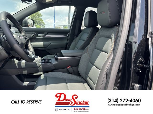 GMC Terrain Vehicle Full-screen Gallery Image 11