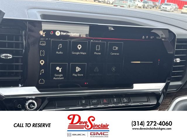 GMC Sierra 2500HD Vehicle Full-screen Gallery Image 16