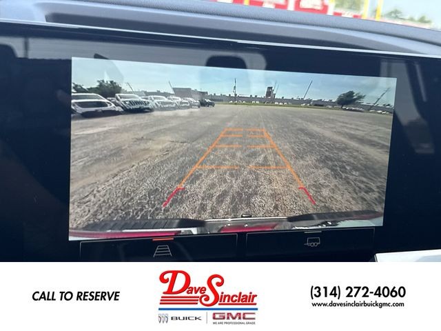 GMC Sierra 2500HD Vehicle Full-screen Gallery Image 17