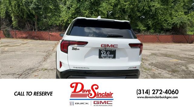 GMC Terrain Vehicle Full-screen Gallery Image 07
