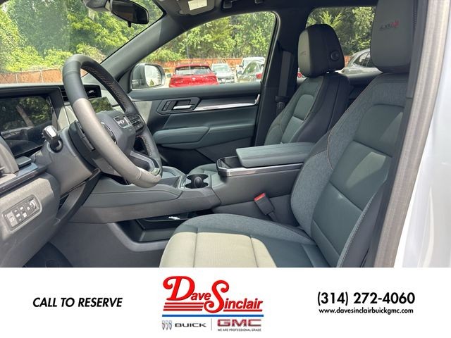 GMC Terrain Vehicle Full-screen Gallery Image 11