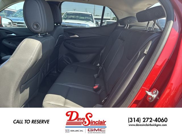 Buick Encore GX Vehicle Full-screen Gallery Image 21
