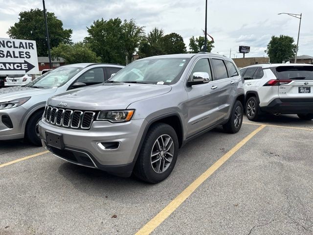 Jeep Grand Cherokee Vehicle Full-screen Gallery Image 02