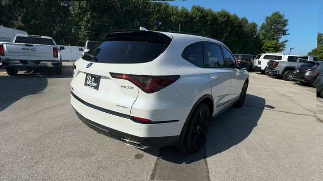Acura MDX Vehicle Full-screen Gallery Image 08