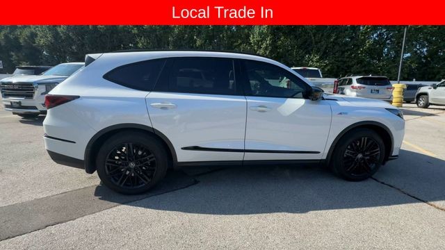 Acura MDX Vehicle Full-screen Gallery Image 09