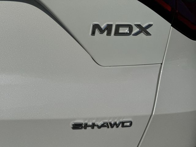 Acura MDX Vehicle Full-screen Gallery Image 32