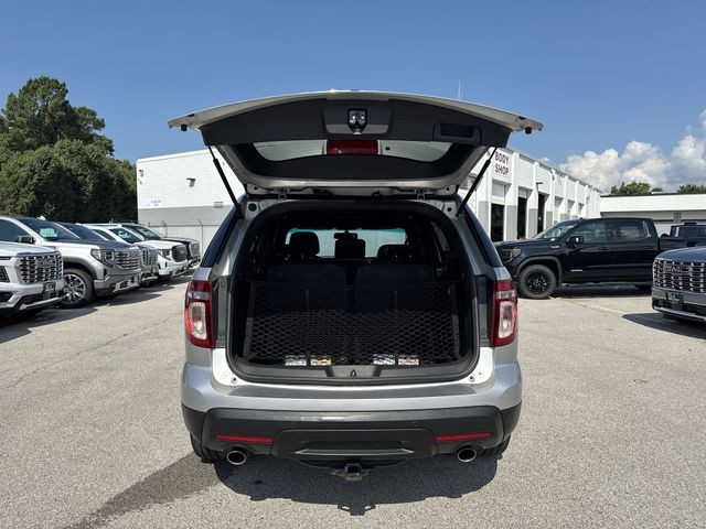 Ford Explorer Vehicle Full-screen Gallery Image 29