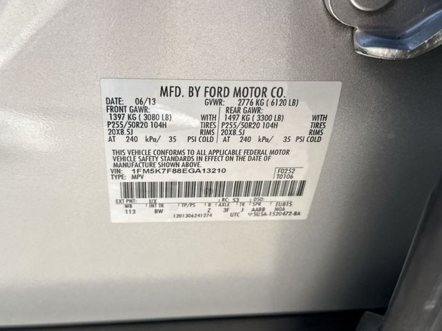 Ford Explorer Vehicle Full-screen Gallery Image 37
