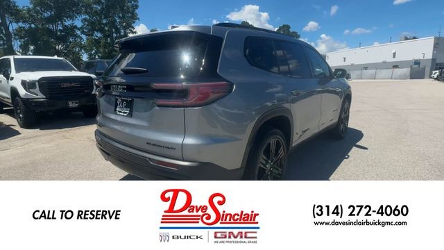 GMC Acadia Vehicle Full-screen Gallery Image 08