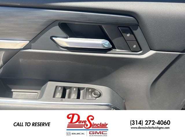 GMC Acadia Vehicle Full-screen Gallery Image 13