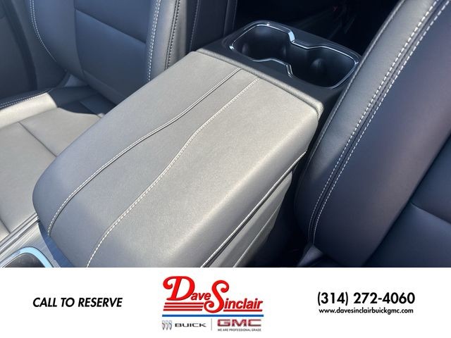 GMC Acadia Vehicle Full-screen Gallery Image 21