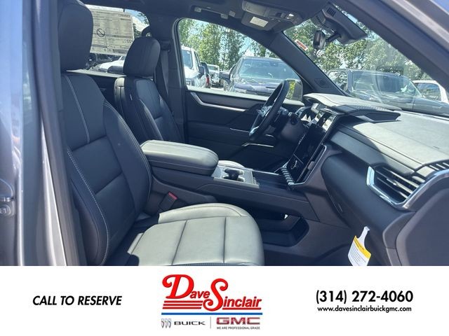 GMC Acadia Vehicle Full-screen Gallery Image 26