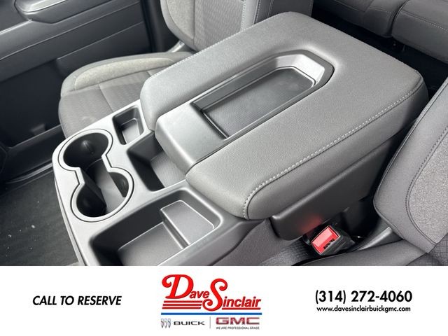 GMC Sierra 2500HD Vehicle Full-screen Gallery Image 21
