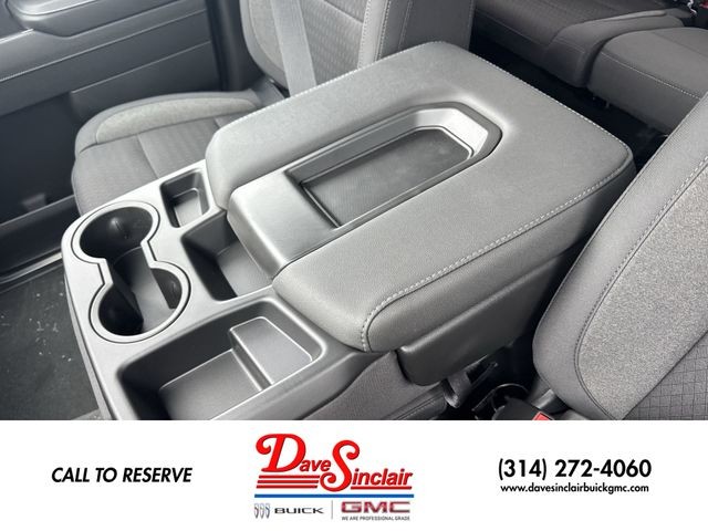 GMC Sierra 2500HD Vehicle Full-screen Gallery Image 21