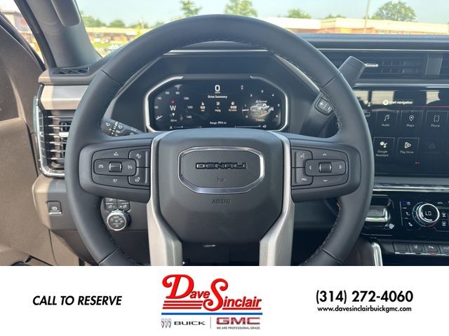 GMC Sierra 2500HD Vehicle Full-screen Gallery Image 14